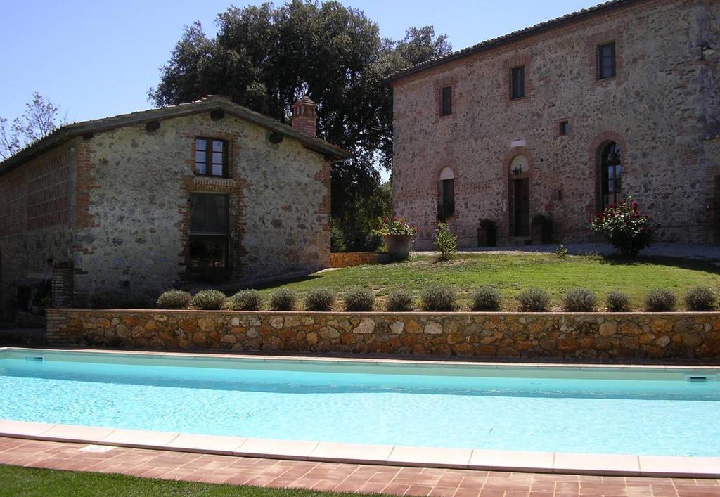 Agriturismo Tre Madonne Monteriggioni Oda fotoğraf